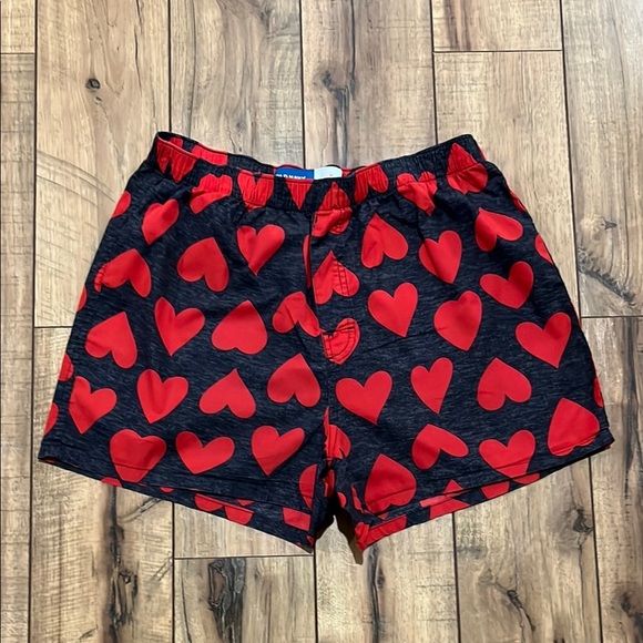 Old Navy Mens Red Heart Patterned Shorts Dark Black Sz Medium Comfy Cozy Relaxed - Picture 1 of 8